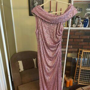 Dusty Rose Sequin Gown; Size Large